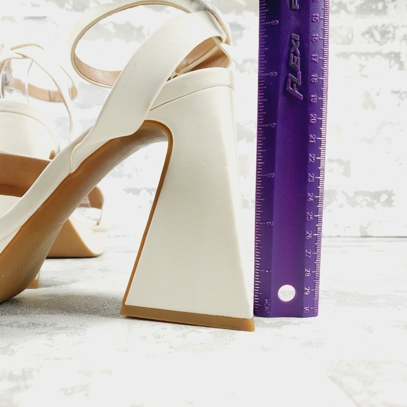 New ABOUND  Tracy Ankle Strap Platform Sandal In Ivory T335 - Picture 9 of 15